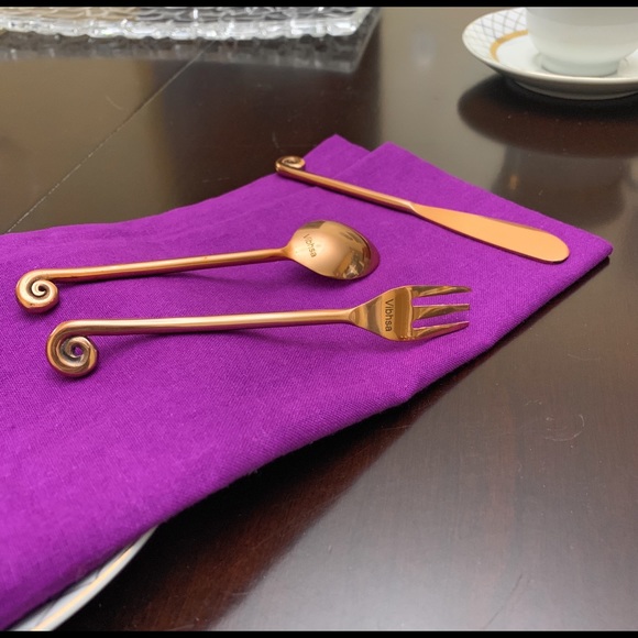 Breakfast Flatware Set of 18 pieces - Picture 4 of 5